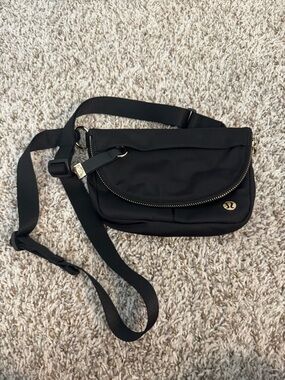 Lululemon Black All Night Festival Crossbody Belt Bag